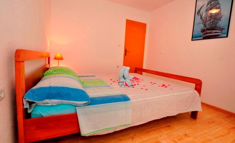 Marinovi Dvori Apartman Slatine Kültér fotó
