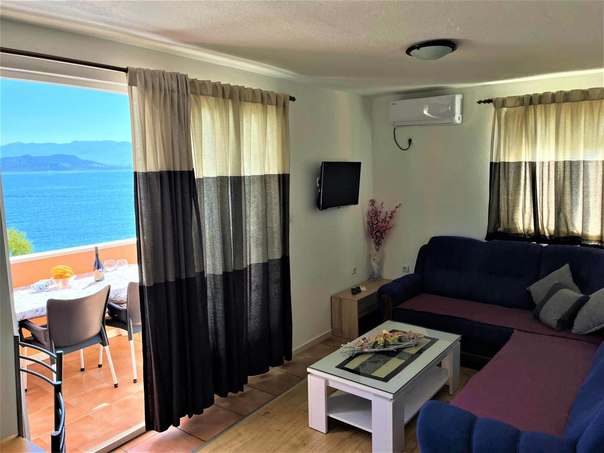 Marinovi Dvori Apartman Slatine Kültér fotó